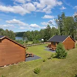 Dom wakacyjny Kaszubskie Laki -Domek Z Balia